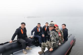 2025년 11월 9일 (사)해병대 공주전우회 금강 수중 환경정화 활동 [미르섬] 이미지